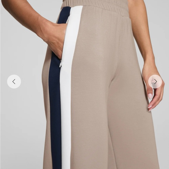 Spanx Women's Wide Leg Tan Track Pants S new with tags, regular inseam - Picture 4 of 7